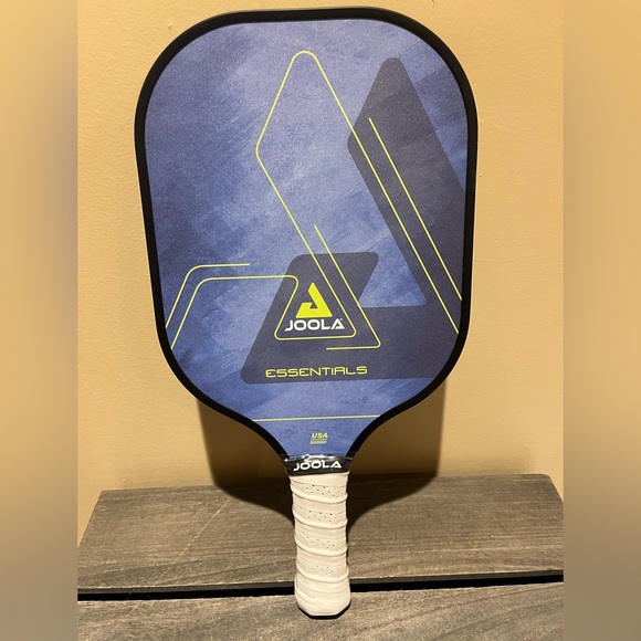 JOOLA Essentials Pickleball Paddle Set - Black and Gray - Picture 6 of 15